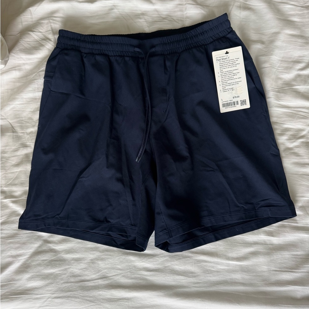Lululemon Pool Short 7” true navy NWT